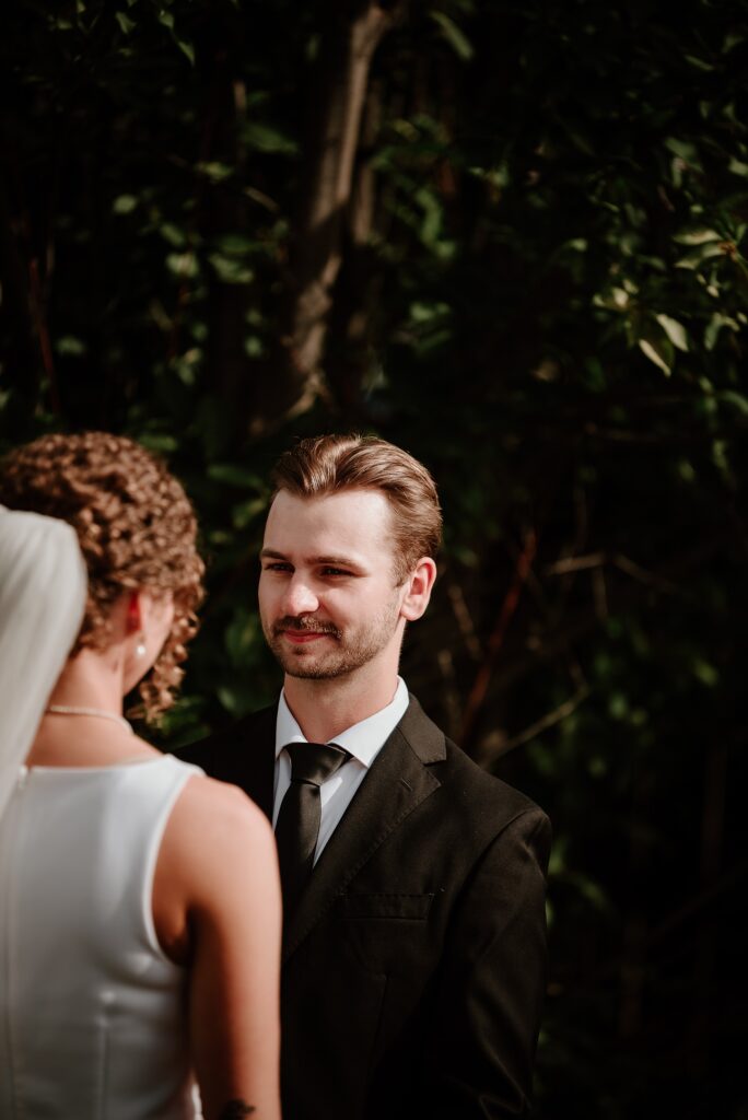 red deer wedding garden 0061