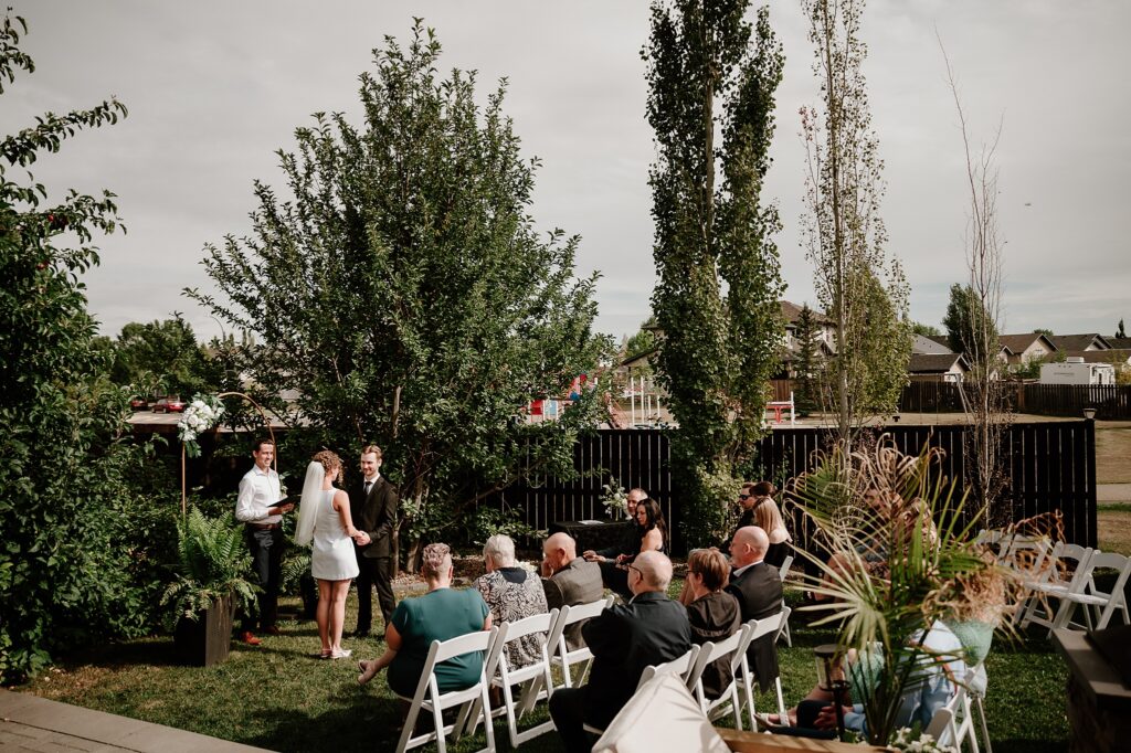 red deer wedding garden 0078